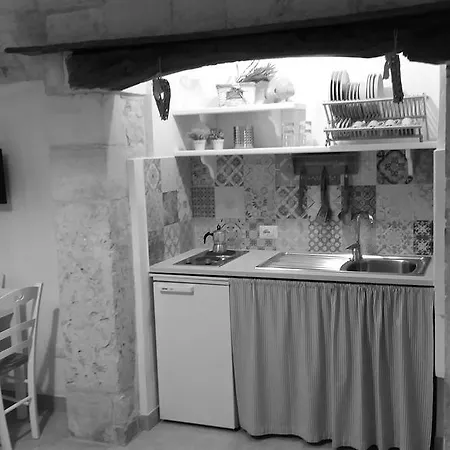 Dimora Miccolis Hotel Alberobello Exterior photo